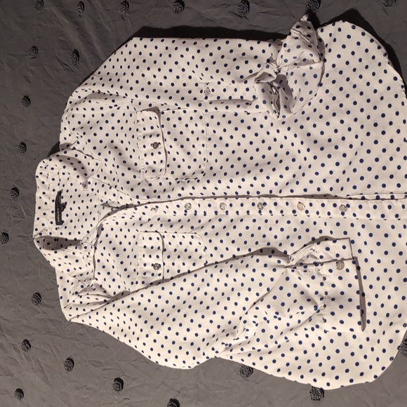 2/$10 Adrienne Vittadini polkadot button down top - Picture 1 of 5